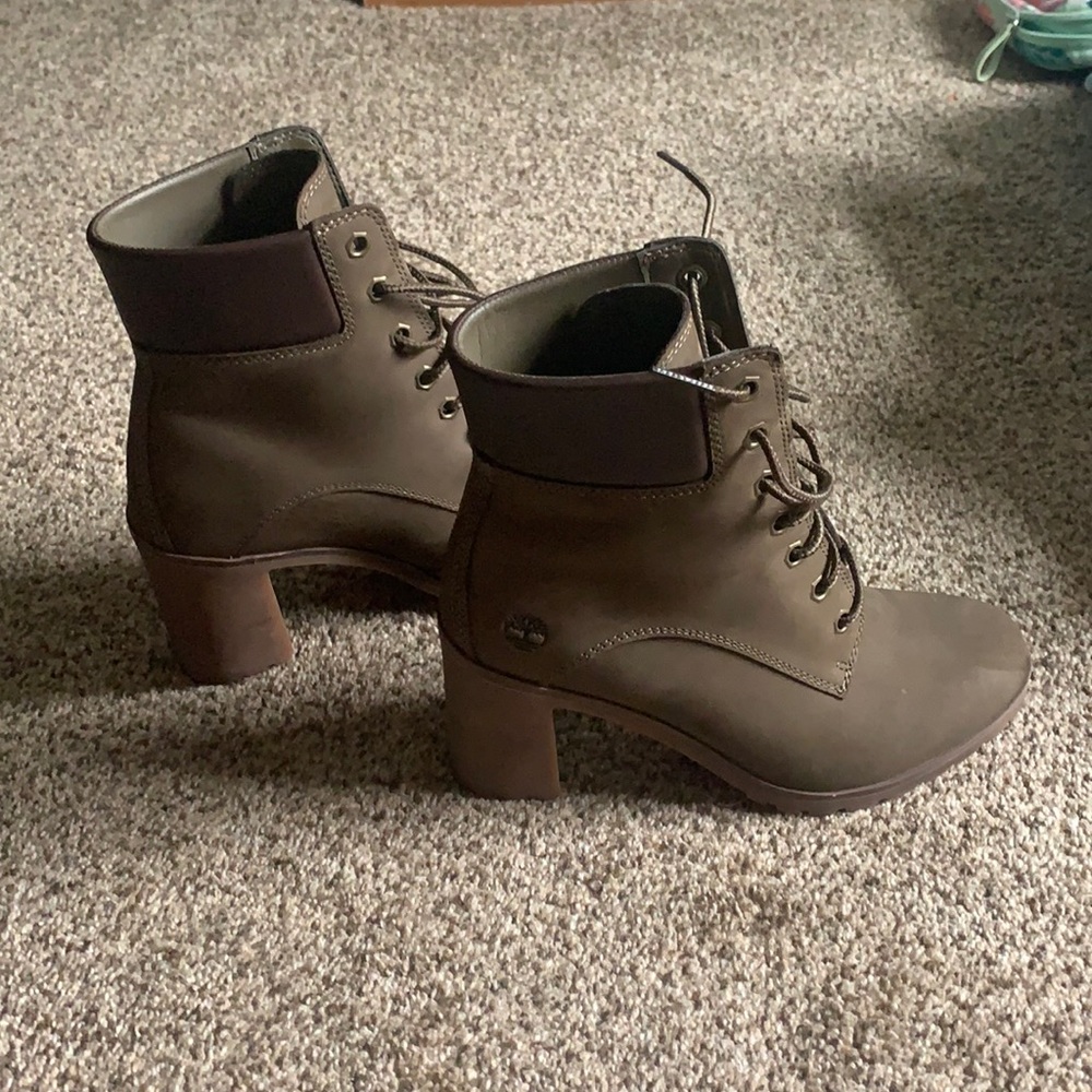 Timberland Olive Green Heeled Boots Size 6.5